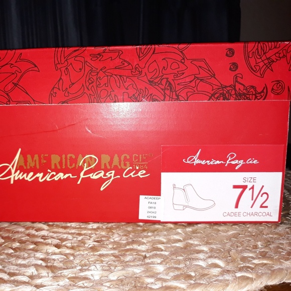 American Rag - Picture 7 of 8